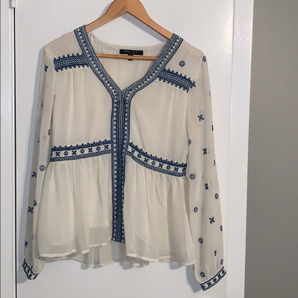 Romeo + Juliet long sleeve blouse